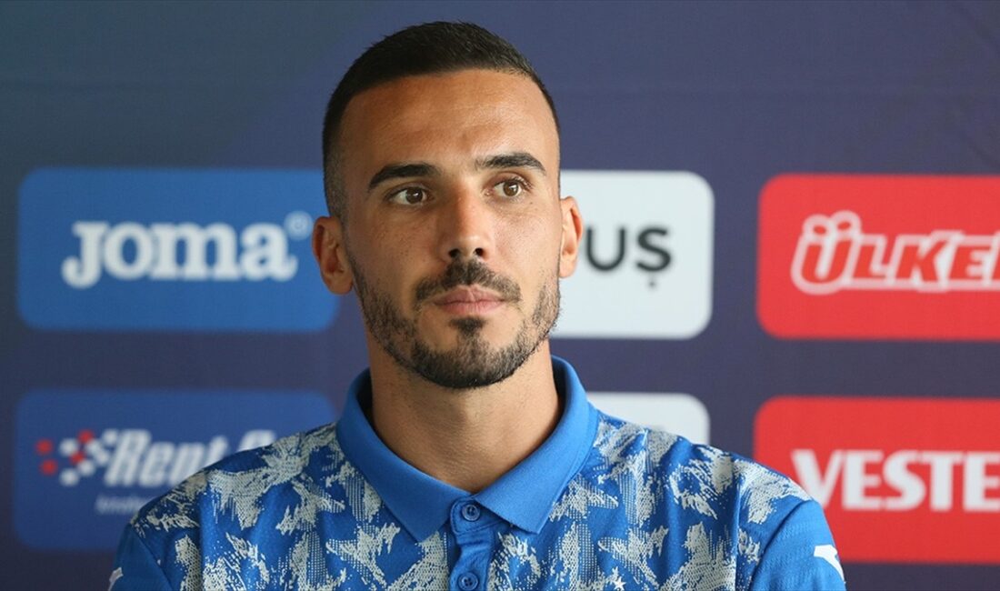 Trabzonspor, sezon başında kadrosuna kattığı Yunan futbolcu Dimitrios Kourbelis'i VavaCars