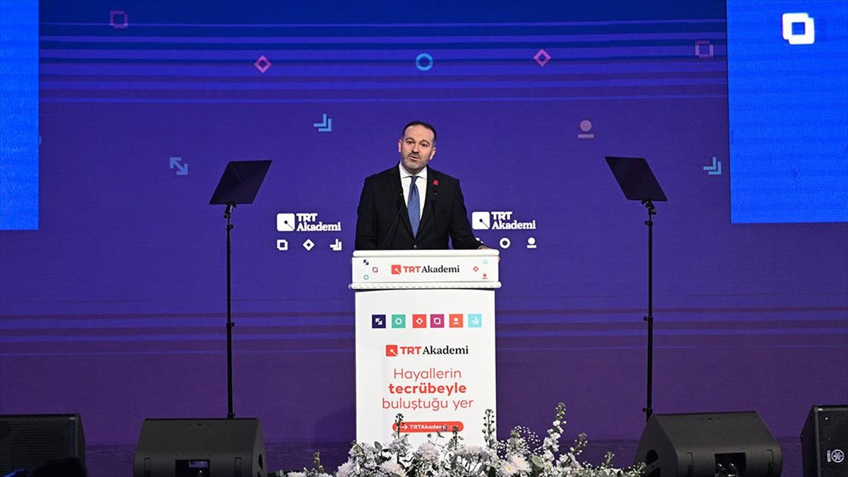 Ulusal ve uluslararası alanda medya ve iletişim profesyonellerinin yetiştirilmesine katkı