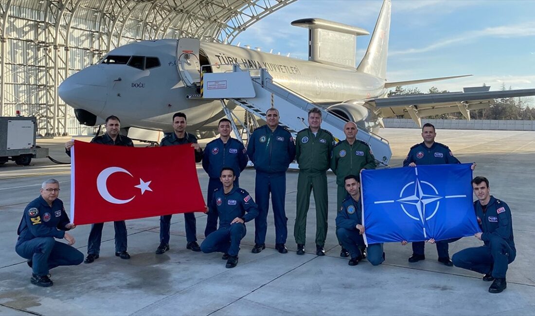 Milli Savunma Bakanlığı, Hava Kuvvetleri Komutanlığına ait iki uçağın, bir