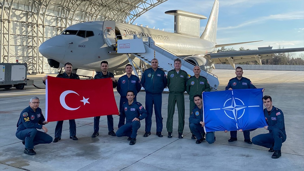 Milli Savunma Bakanlığı, Hava Kuvvetleri Komutanlığına ait iki uçağın, bir
