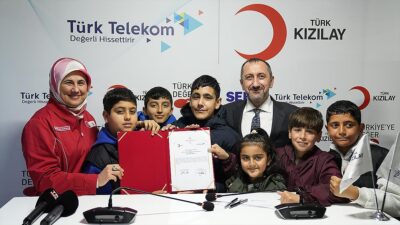 Türk Telekom, Kızılay'ın "100. Yıl Kütüphaneleri" projesi kapsamında, lise ve