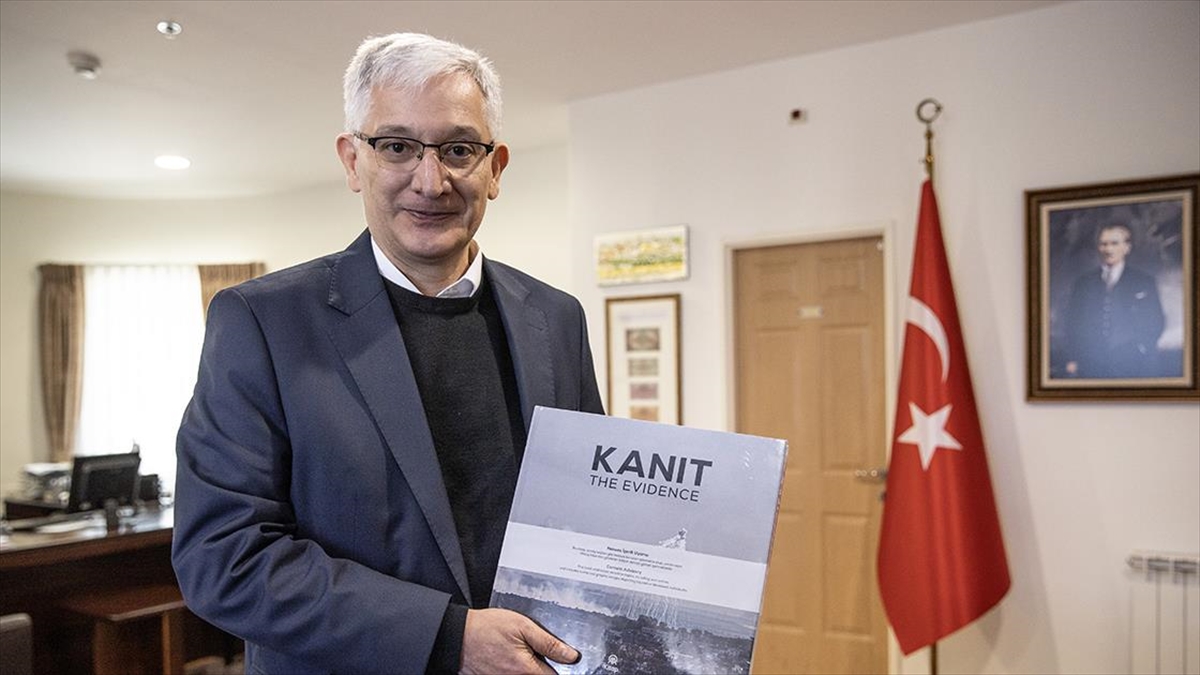 Türkiye'nin Filistin nezdindeki Kudüs Başkonsolosu Büyükelçi Ahmet Rıza Demirer, İsrail'e