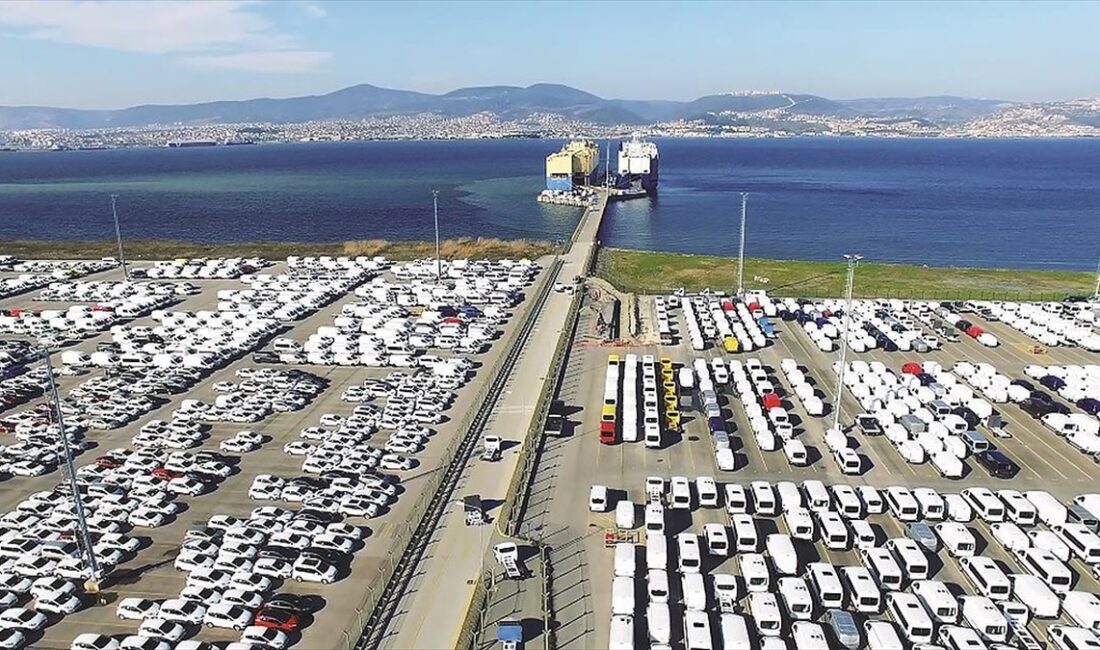 Türkiye otomotiv endüstrisinde geçen yıl hafif ticari araç, kamyonet ve