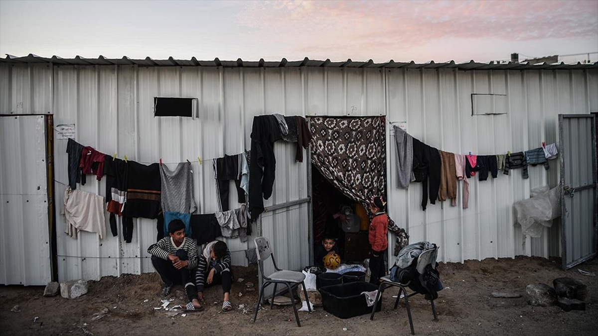 Birleşmiş Milletler Çocuklara Yardım Fonu (UNICEF) Özel Temsilcisi Lucia Elmi,
