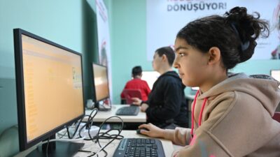 İSTANBUL (AA) – Vodafone "Bu Atıklar Kod Yazıyor" projesi kapsamında