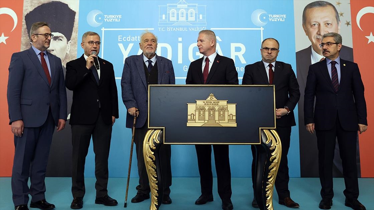 İstanbul Valisi Davut Gül, Yadigar Projesi'yle ihya edilecek bin eserden
