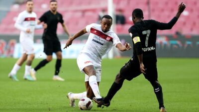 Trendyol Süper Lig'in 20. haftasında Yılport Samsunspor, sahasında EMS Yapı