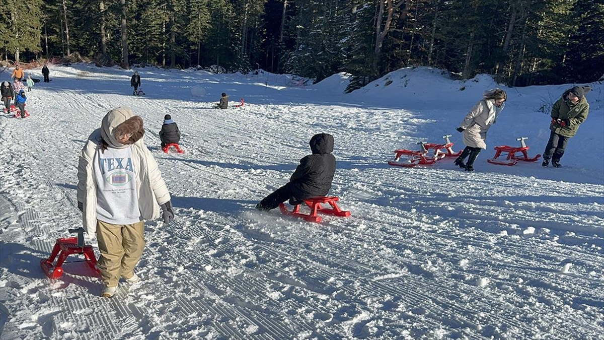 Türkiye'nin kış turizm merkezlerinden Ilgaz Dağı'nda bulunan Ilgaz Yurduntepe Kayak