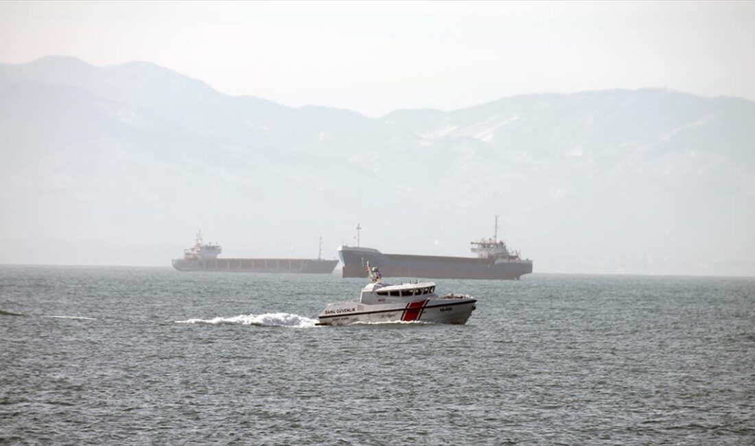 Zonguldak açıklarında batan kuru yük gemisinin mürettebatından kayıp 7 kişinin