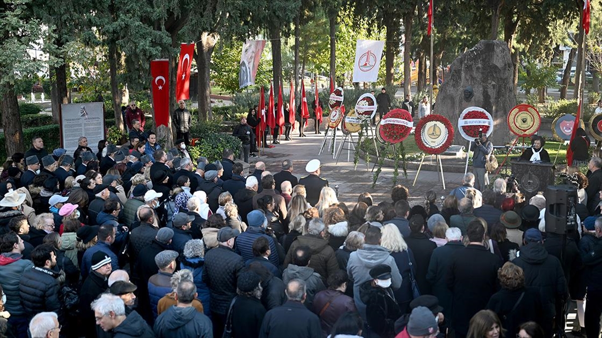 İZMİR (AA) – Karşıyaka Kaymakamlığı tarafından düzenlenen törene İzmir Büyükşehir