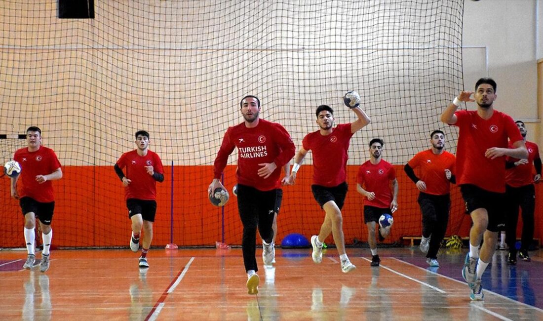 Avrupa Şampiyonası'nda C klasmanı maçlarına katılacak 20 Yaş Altı Hentbol