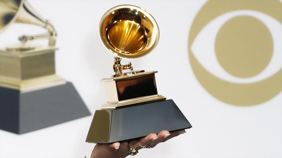 Müzik dünyasının "Oscar"ı olarak bilinen 66. Grammy Ödülleri'nde büyük ödüller