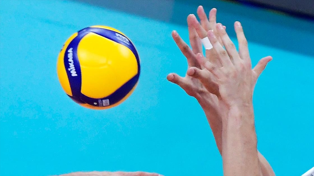 Türkiye Voleybol Federasyonu, A Milli Erkek Takımı'nın başantrenörlüğü için Fransız