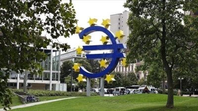 Avrupa Birliği (AB) ülkeleri, avro para transferlerinin saniyeler içinde gerçekleşmesini