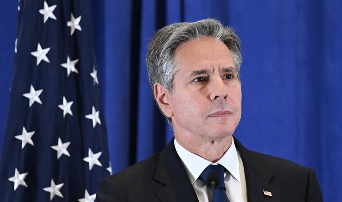 ABD, vatandaşlarını “keyfi olarak gözaltında tutan ülkelerden hesap soracak” ABD Dışişleri Bakanı Antony Blinken, ABD vatandaşlarını "keyfi olarak gözaltına