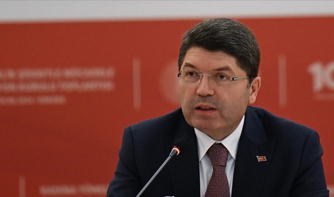 Adalet Bakanı Yılmaz Tunç, "8. Yargı Paketimizin taslağını Meclis grubumuza