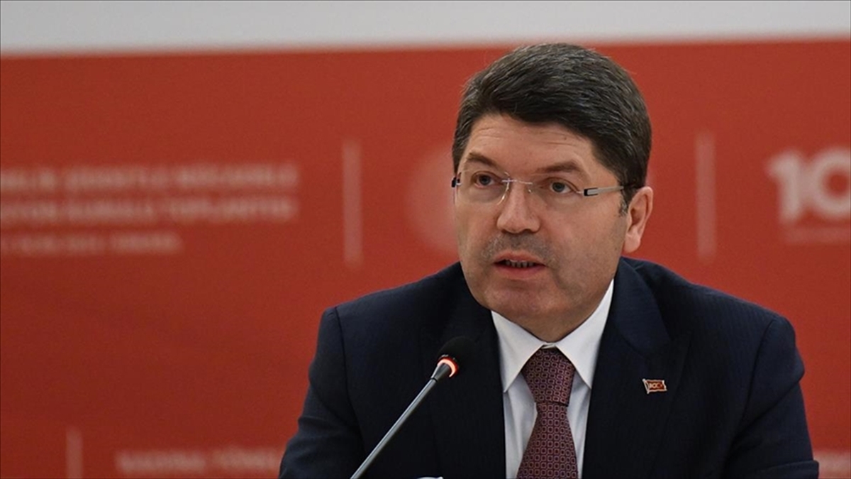 Adalet Bakanı Yılmaz Tunç, "8. Yargı Paketimizin taslağını Meclis grubumuza