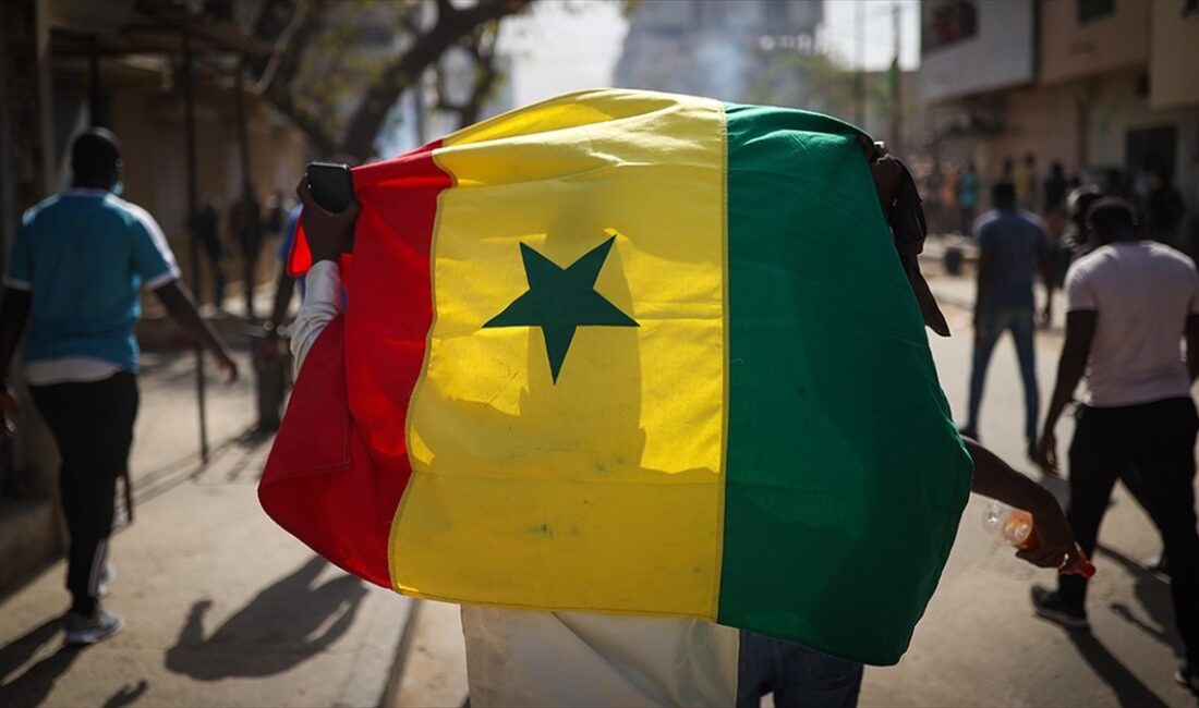 Batı Afrika'da istikrarlı ekonomisi ve öngörülebilir siyasetiyle uluslararası toplumun bölgedeki