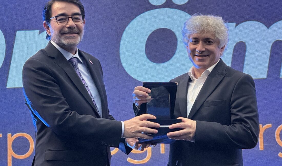 - "Göreceksiniz ki bir gün 'Kalp ihtiyacı varmış, A grubu.'
