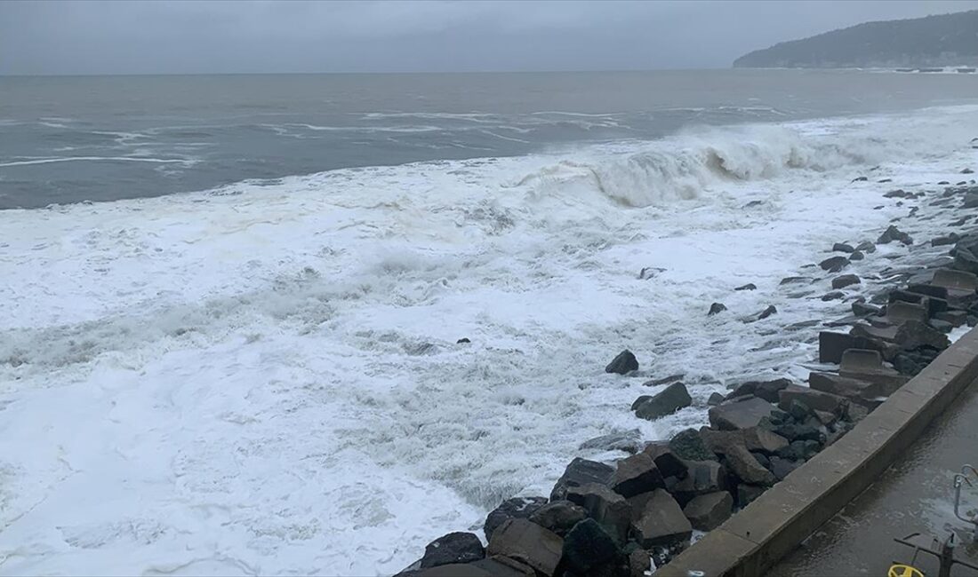 Akdeniz'in batısı için fırtına uyarısında bulunuldu.