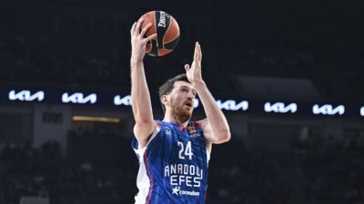 Anadolu Efes Erkek Basketbol Takımı, THY Avrupa Ligi'nin 26. haftasında