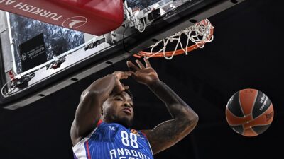 Anadolu Efes Basketbol Takımı, THY Avrupa Ligi'nin 25. haftasında yarın