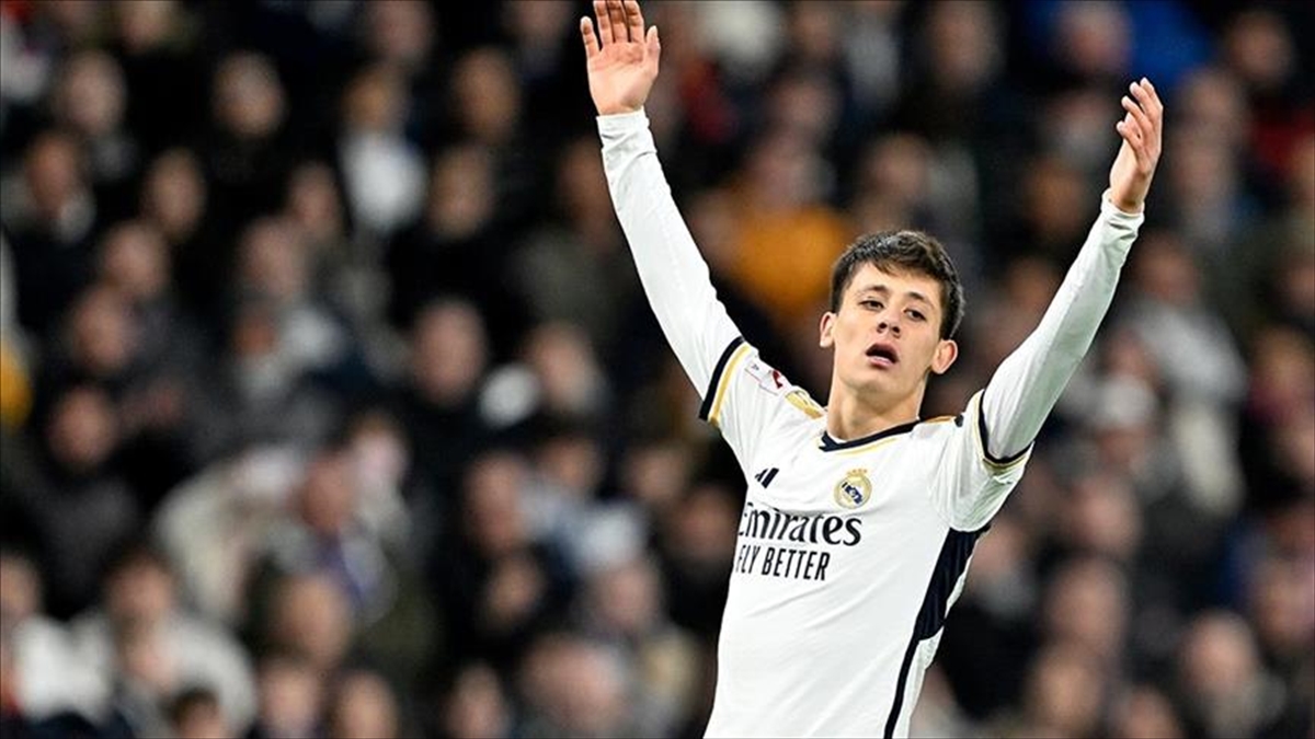 Real Madrid Teknik Direktörü Carlo Ancelotti, milli futbolcu Arda Güler'in,