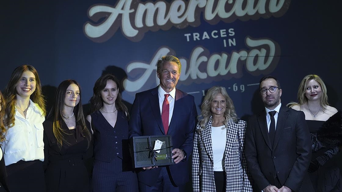 ABD'nin Ankara Büyükelçisi Jeff Flake, "Ankara'da Amerikan İzleri 1950-1969" adlı