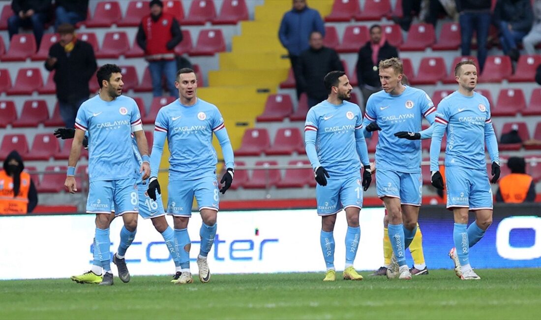 Trendyol Süper Lig'in 24. haftasında 3 Şubat Cumartesi günü lider