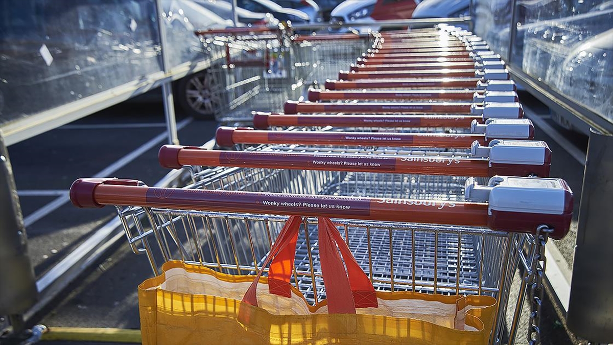 Avrupa Merkez Bankası'nın (ECB) Tüketici Beklentileri Anketi'ne göre, tüketicilerin gelecek