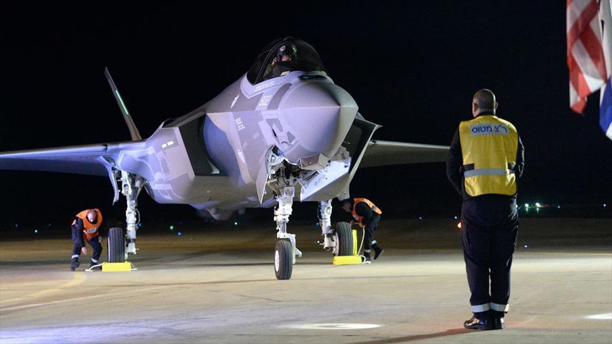 Avustralya'nın Melbourne kentinde, İsrail'in F-35 tipi savaş uçakları için parça