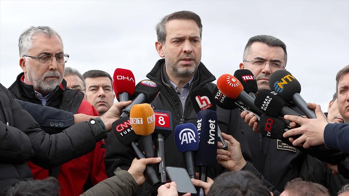 Enerji ve Tabii Kaynaklar Bakanı Alparslan Bayraktar, Erzincan'ın İliç ilçesinde