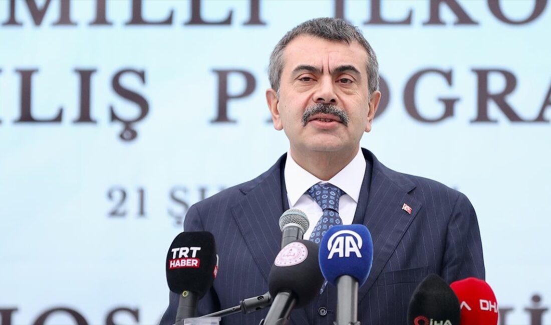 Düzce'deki programları kapsamında Valiliği ziyaret eden Milli Eğitim Bakanı Yusuf