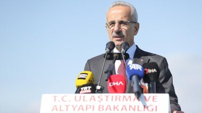 Ulaştırma ve Altyapı Bakanı Abdulkadir Uraloğlu, "Ülkemiz ekonomisinin Türkiye Yüzyılı