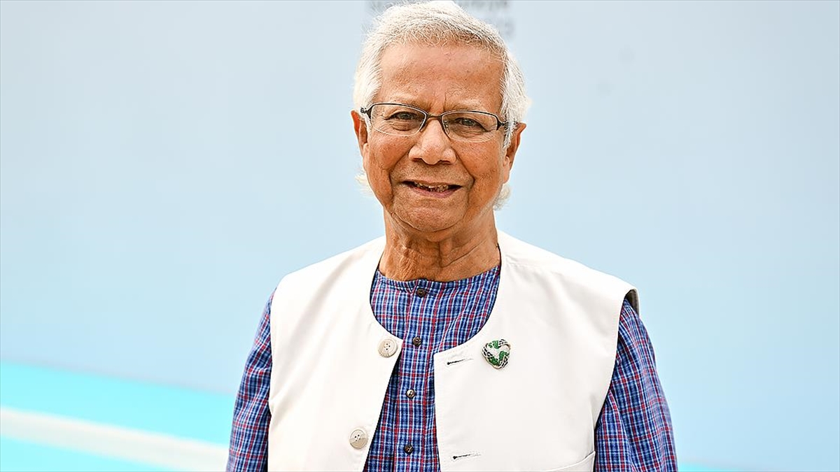 Bangladeş Yüksek Mahkemesi, iş kanununu ihlal etmekle suçlanan Nobel ödüllü