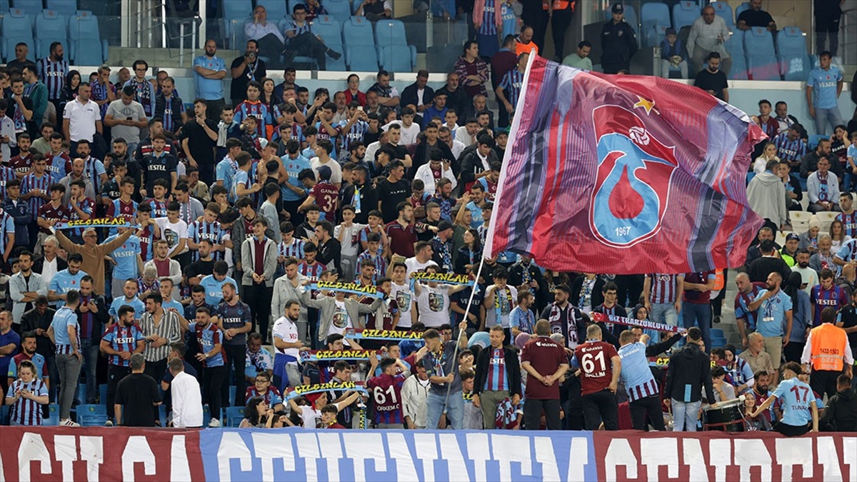 Trendyol Süper Lig'in 24. haftasında Tüpraş Stadı'nda oynanacak Beşiktaş-Trabzonspor karşılaşmasında