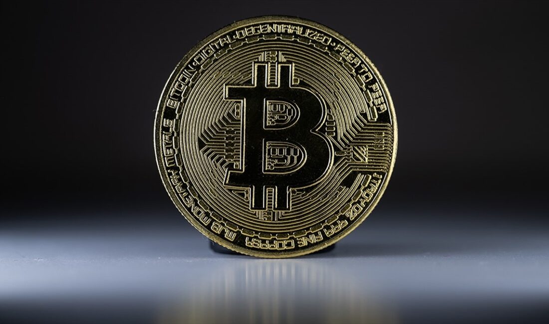 Kripto para birimi Bitcoin'in fiyatı, spot Bitcoin borsa yatırım fonlarına
