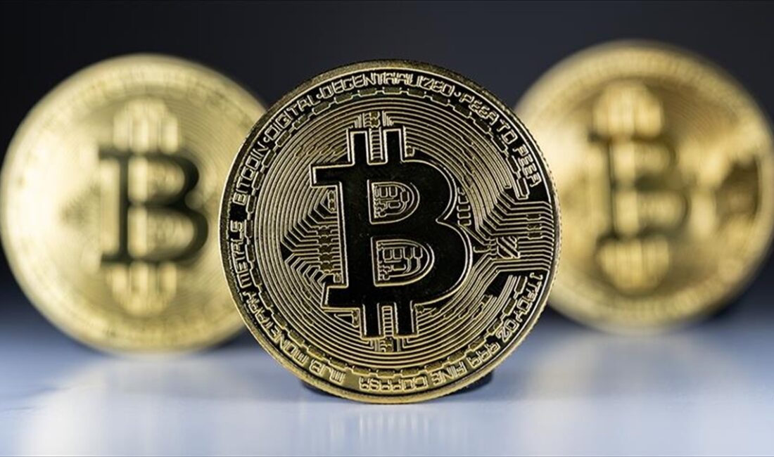 Kripto para birimi Bitcoin'in fiyatı 51 bin doların üzerine çıkarken,