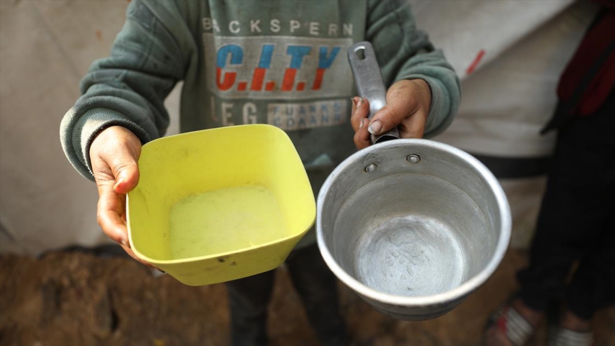 Birleşmiş Milletler (BM) yetkilileri, Gazze'de tüm nüfusun gıda yardımına muhtaç