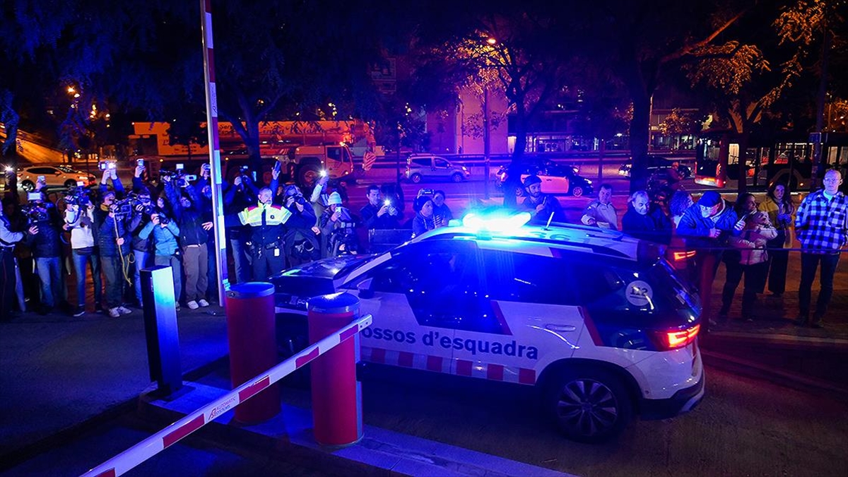 Barselona'da eğlence merkezinin tuvaletinde bir kadına cinsel saldırıda bulunduğu suçlamasıyla,