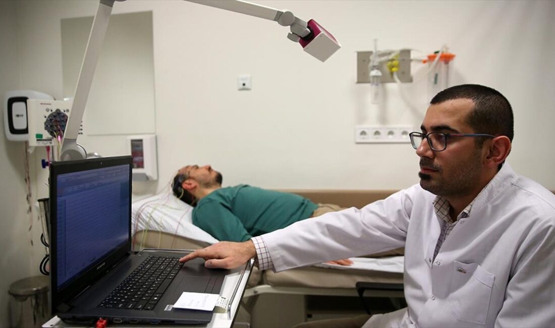 Kayseri Şehir Hastanesi Klinik Nörofizyoloji Uzmanı Doç. Dr. Mehmet Fatih