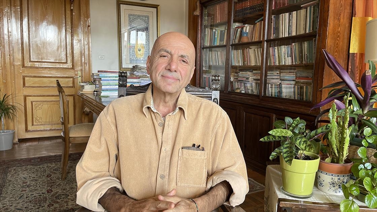 Yazar Hayati Sır, "Çocukların elinden hayali alıyorlar. İnsan biraz da