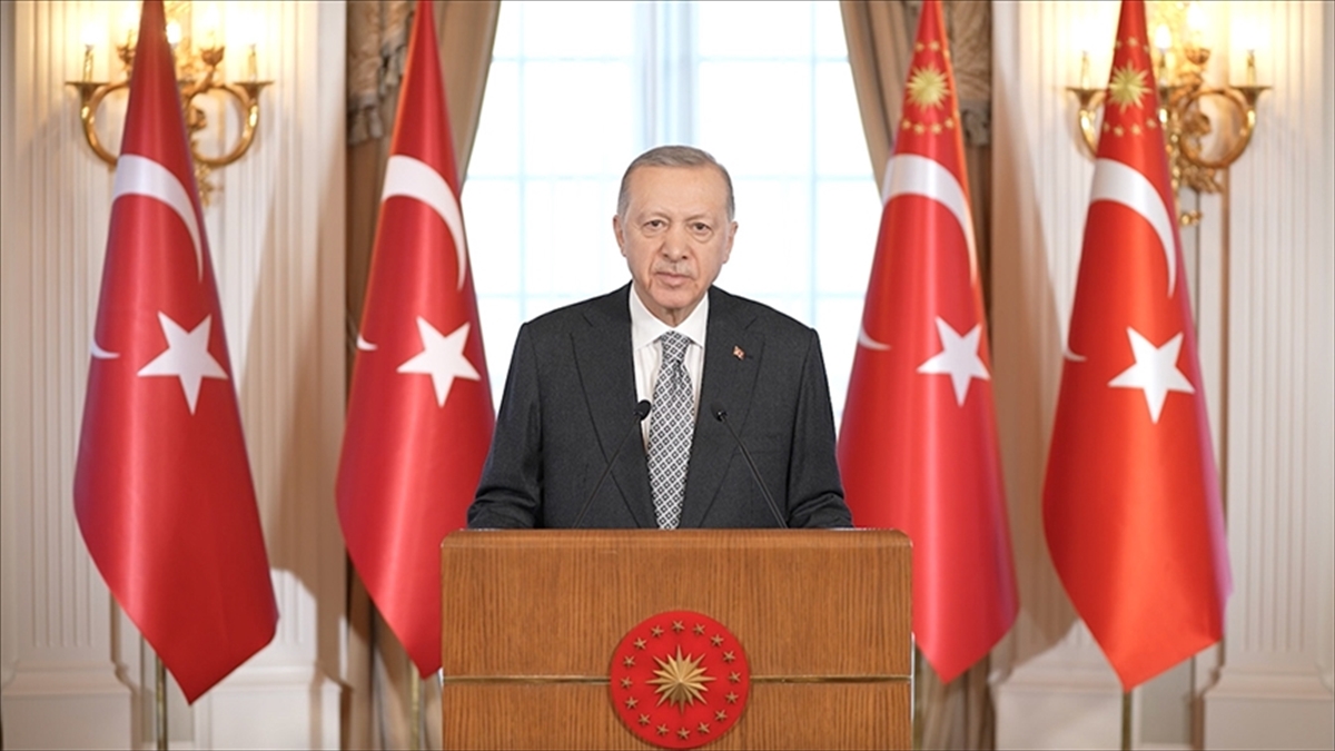 Cumhurbaşkanı Erdoğan, "Gazze başta olmak üzere yakın coğrafyamızda süregiden krizlerin,