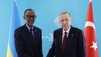 Cumhurbaşkanı Recep Tayyip Erdoğan, Ruanda Cumhurbaşkanı Paul Kagame ile bir
