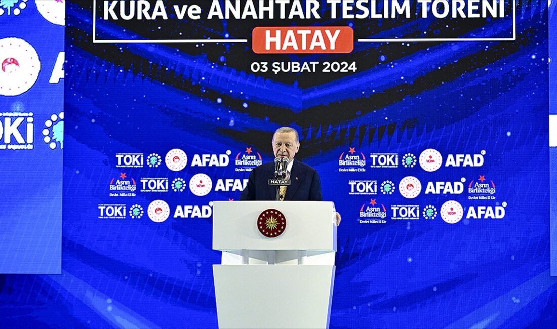 Cumhurbaşkanı Erdoğan, deprem bölgesine ilişkin, "İnşallah 2 ay içinde deprem