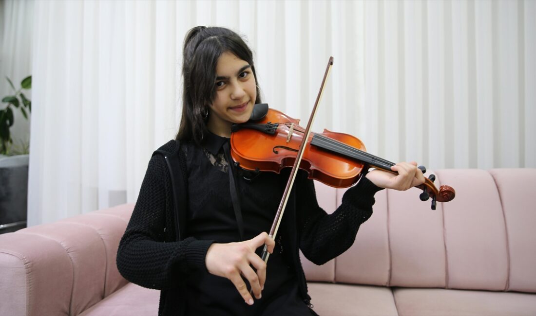 DENIZLI (AA) – Denizli’nin Merkezefendi ilçesinde yaşayan Namık Kemal Ortaokul