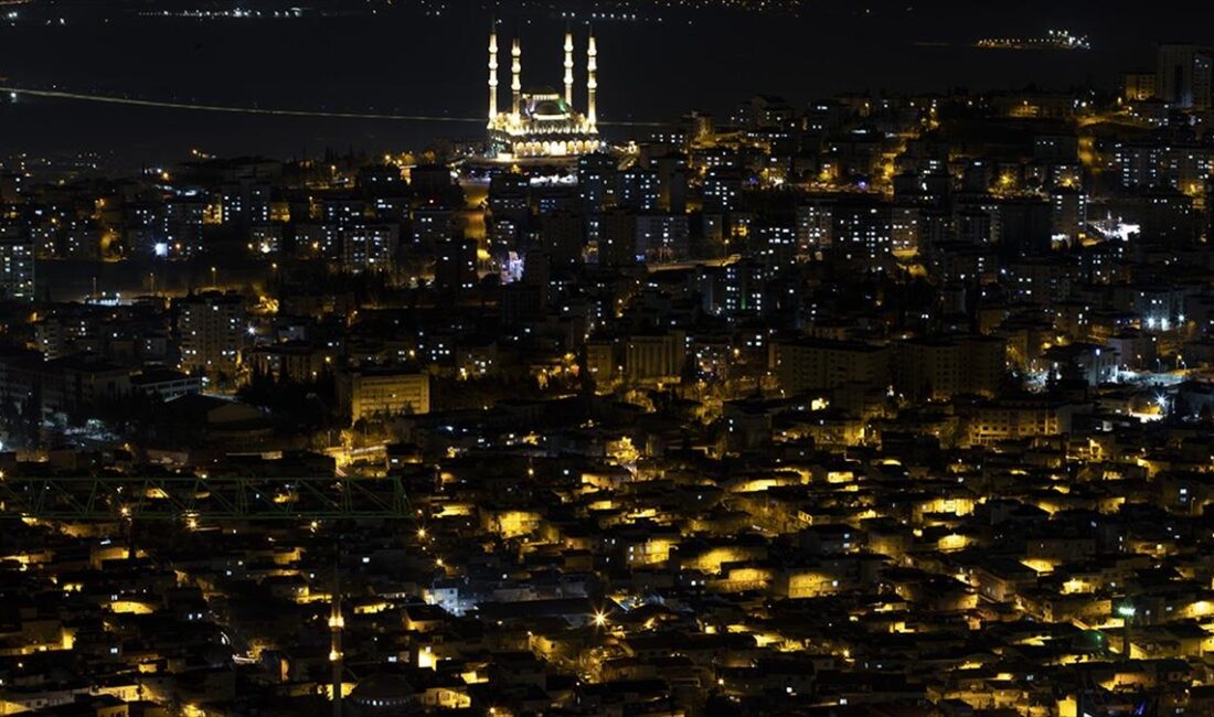 Kahramanmaraş'ta, 6 Şubat'taki depremlerin ardından farklı kentlere giden 429 bin