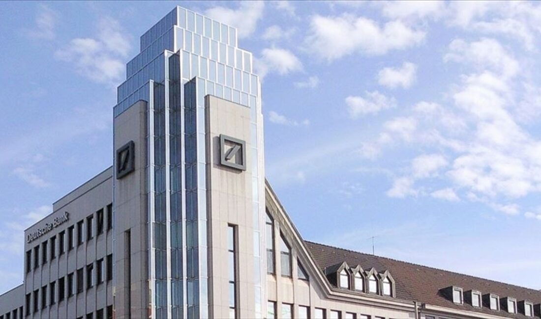 Merkezi Frankfurt'ta bulunan Almanya'nın en büyük bankalarından Deutsche Bank, vergi