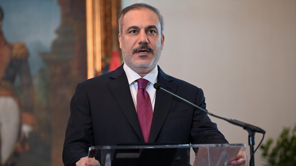 Dışişleri Bakanı Hakan Fidan, "Türkiye'nin bölgeye yönelik politikalarında Venezuela fevkalade