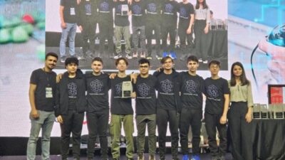 İSTANBUL (AA) – Doğa Koleji, VEX Robotics İstanbul Turnuvası Yarışması'nda